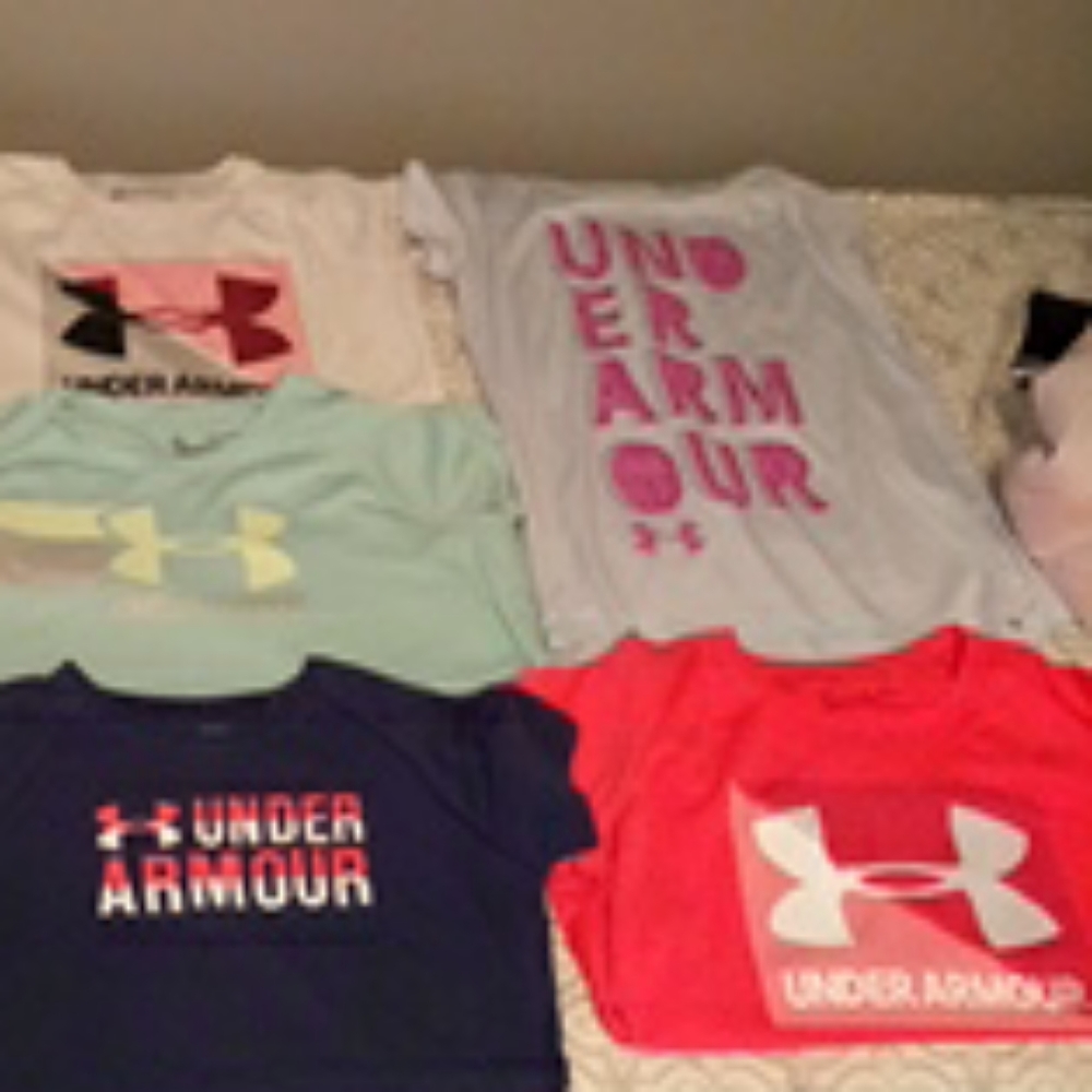 5 UnderArmour shirts